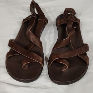 OluKai Brown Leather Sandals Minimalist Design